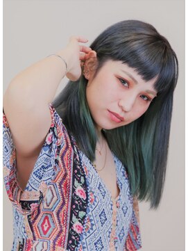 ランプヘアー(LAMP HAIR) インナーカラーハイトーンポイントブリーチ20代こなれストレート