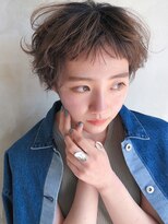 クリーム(CREAM)&nbsp;アッシュブラウンスウィングショートヘア