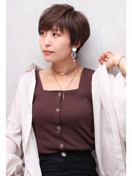 ピアーネ(PIANE) スッキリな印象のコンパクトショート