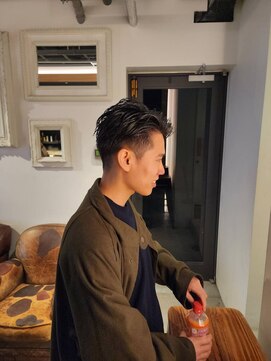 ブロック ジャポン(bloc japon) クラシカルなアップバングスタイル