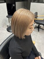 アチーブ ヘア デザイン(achieve hair design)&nbsp;ベージュハイトーンカラー×切りっぱなし20代30代40代
