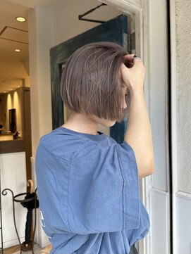 ムジーク(Musiiik) ラベンダーグレージュとミニボブ