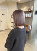 ピンクベージュ
