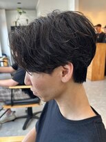 フゥ 宇都宮(FeU) メンズパーマシャドウパーマセンターパートメンズマッシュウルフ