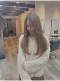 ミルクティーベージュ
