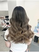 ナチュラルバレイヤージュ/根元が伸びても楽しいデザイン