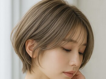 フィックスヘアークリニック(FIX)の写真/今季オススメ♪白髪染めに満足出来なかった女性へ。黒髪も白髪も明るく染まる“透明感グレイカラー”登場!