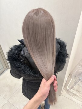 透け感ロングのホワイトベージュ