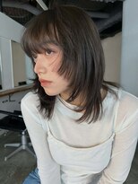 ナヌーク ダイカンヤマ(nanuk daikanyama)&nbsp;ミディアムレイヤーハッシュカット顔まわりレイヤーストレート