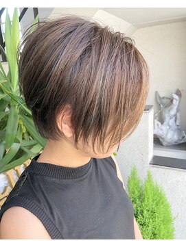 ルーナヘアー(LUNA hair) 『京都 山科 ルーナ』コントラストショート【草木真一郎】