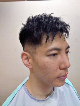 ヴェルデ シンバシ(VERDE SHINBASHI) バーバースタイルフェード  ビジネス フロントアシメショート