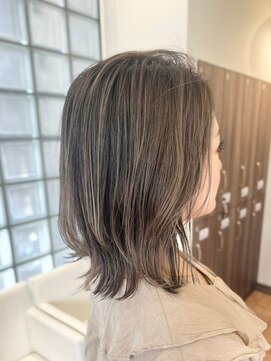 アッシュ 鶴ヶ峰2号店(Ash) 大人の極細ハイライト