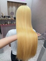 ロンド レア 天神大名店(Lond Le’a) レイヤーカット/デザインカラー/ウェットヘア/オリーブベージュ