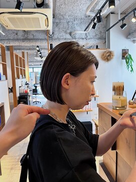 レス 伏見(LESS) コンパクトボブ