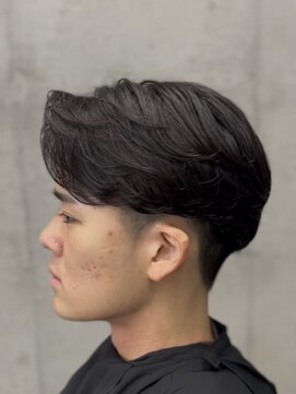 フイ 代々木(Hui) ハイトーンカラー/マッシュパーマ/men's/