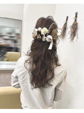 リリカル ヘアオブジェ キレイめハーフアップ