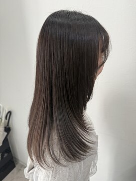 ラビス クローバー(Lovis clover) ホワイトブロンド/外ハネボブ/ワイドバング/ブルーブラック