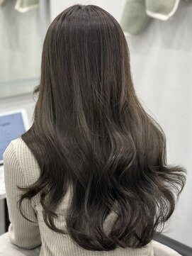 ピリオド 赤坂(Period.) ロングヘアーアッシュベージュ髪質改善　赤坂見附