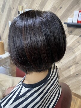 ルネッサンスヘアー ラファエロ(RAFFAELLO) ボブ　ヘアマニキュア　ナチュラルブラウン　ジュエライズカラー