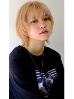スリーマーク(THREE mark)&nbsp;顔周りレイヤーボブレイヤーカットブロンドカラーくびれヘア