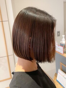 ネオリーブ チロル 横浜西口店(Neolive CiroL.) まとまり　艶感ボブ