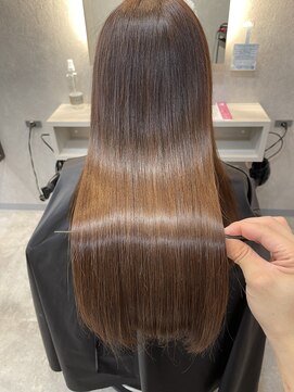 ナンバー 小山(Number.) 美髪艶髪スタイル