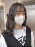 オリーブグレー ○。