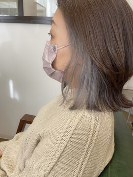 アンダーバーホワイトモデ 河内長野(_WHITE mode) ◎20代30代大人可愛い艶感グレージュイヤリングカラー外ハネ