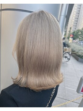 ロロネー 梅田(Lolonois) 【Lolonois梅田】シルキーベージュ