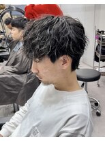 リベル(LIBER) 縦落ちツイストスパイラル/刈り上げなし/メンズパーマ/吉川