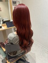 シー(THEE)&nbsp;ハイトーンカラー/ピンクレッド/ボルドー/ロングレイヤー