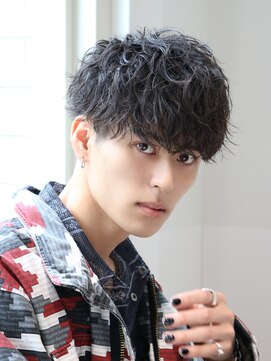 ネイビー(NAVY) ソフトツイストスパイラルパーマ 刈り上げマッシュ