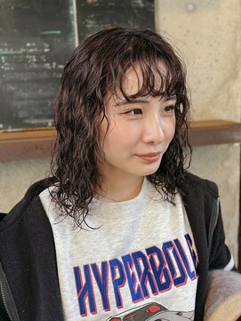 エヴリンアンドペイジ(Evelyn&paige) ニュアンスパーマ【神戸元町】