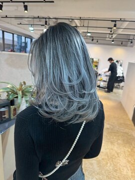 メリー オオサカ(Merly Osaka) blue silver balayage