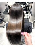 メゾンストレートで艶髪美人叶えます/髪質改善/縮毛矯正