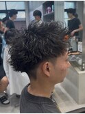 無造作スパイキーショートパーマ