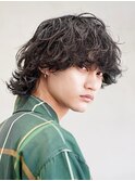 波巻きパーマメンズマッシュセンターパートスパイラルパーマ韓国