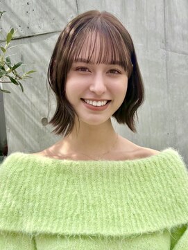 ルル 表参道(lulu.) 【高橋弥生】くびれボブ シースルーバング オリーブカラー