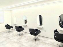 アイスプロドバイブルーム 木更津店(ice prod by bloom)の雰囲気（広々とした空間をお楽しみください♪[木更津/ブリーチ/カット]）