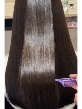 ワンコンセプト(ONE CONCEPT) カラーしながら髪質改善でサラ艶髪へ！