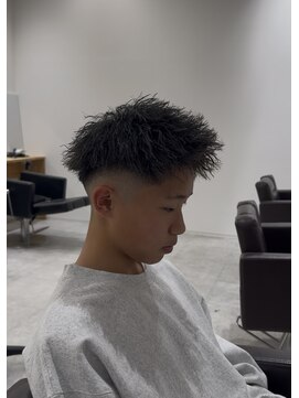 ルーストデラックス 京都河原町三条(ROOST dx) MEN’S HAIR/波巻ツイストスパイラル/フェザーパーマ/京都河原町