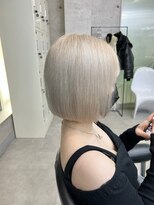 イキ 表参道(iki omotesando)&nbsp;モード/無造作ウェーブ/大人ガーリー[表参道駅]