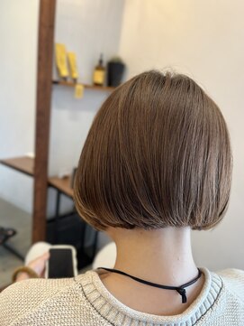 アイノベル(‘Inovel’) デザインカット&ケアカラー&トリートメント&プチスパ