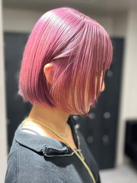 ベレーザ 渋谷(BELEZA) 5768艶髪ベビーピンクタンバルモリボブオンブレホワイトピンク