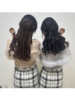 ルノンルージュ(Renon Rouge)&nbsp;フラワーデザイン付きハーフアップ