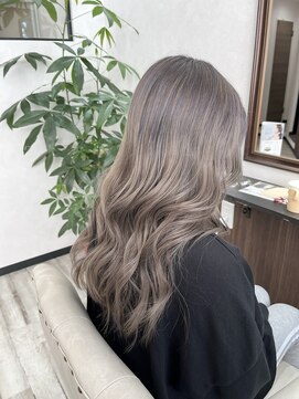ベルヘアーデザイン 堺東(Belle hair Design) グレージュ/ファイバープレックスブリーチ
