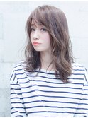 ことりベージュ×フェザーレイヤー×ダブルバング
