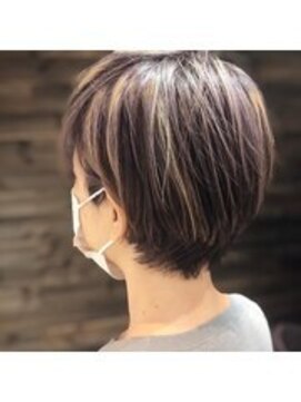 ヴィムヘアー 天神店(VIM hair) お洒落なグレーヘアー