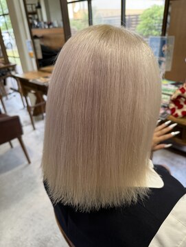 ミラコ(milaco) ホワイトブロンド