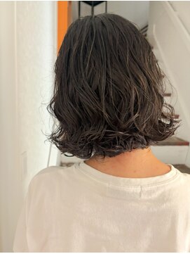 シロ(Shiro) perm bob